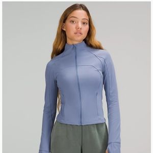 Lululemon Cropped Define Jacket
Nulu, size 10
